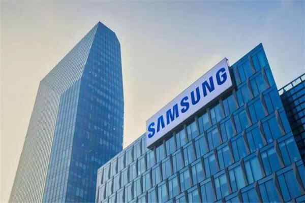 Samsung’s New Update Improves Low Light Photos 