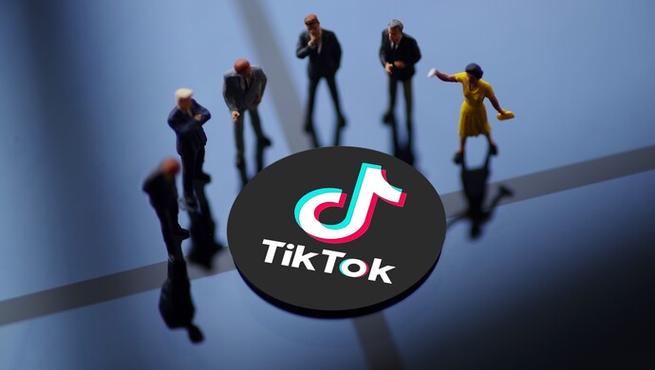 TikTok Introduces “Video Blend” Mode for Transitions 